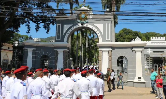 colegio_militar_do_rio_de_janeiro2109201274.jpg.webp.webp