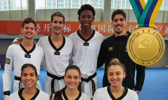 brasil_tricampeao_equipes_taekwondo_mundial_2025.webp.webp